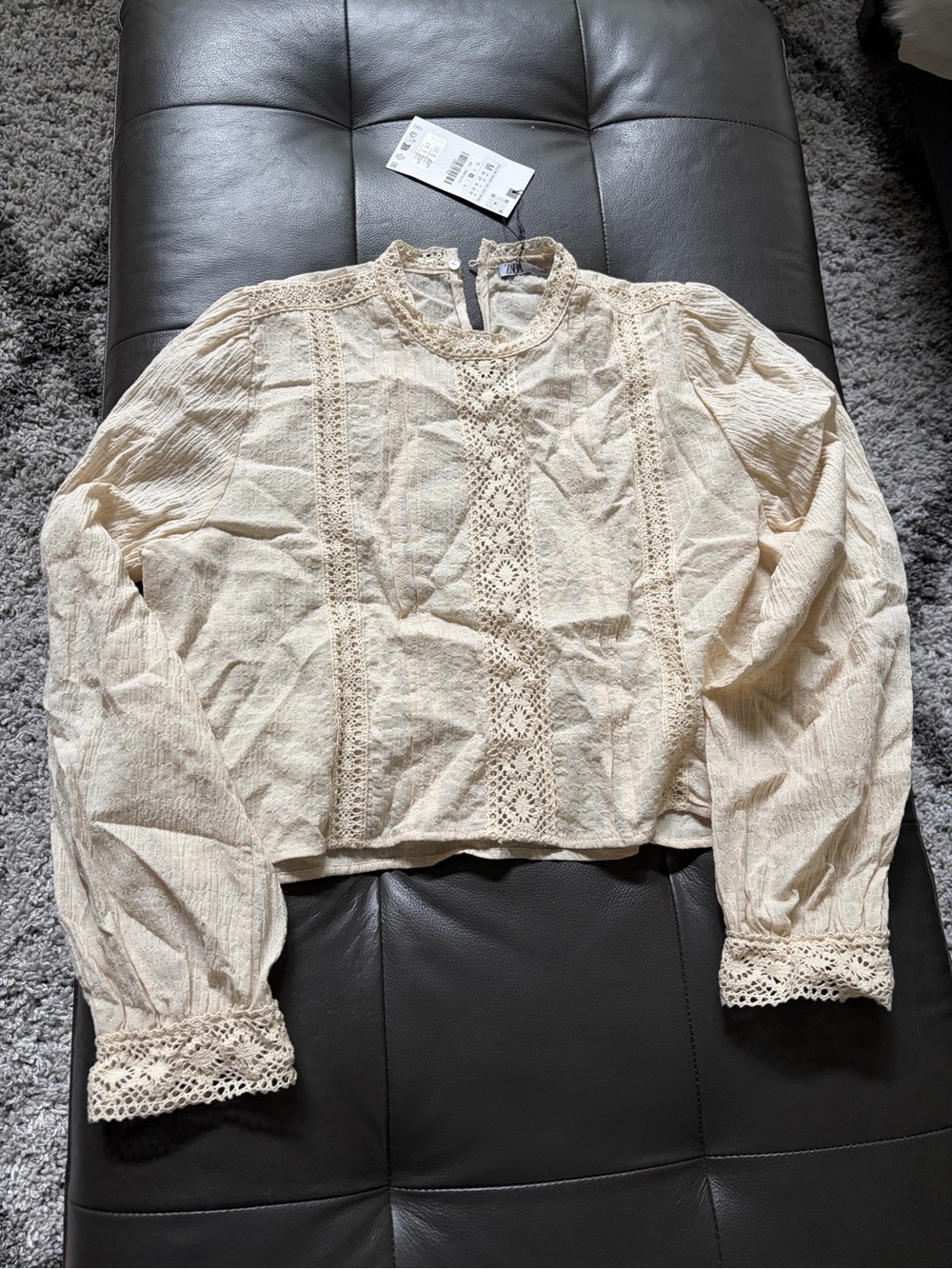 NWT Zara top for women size M